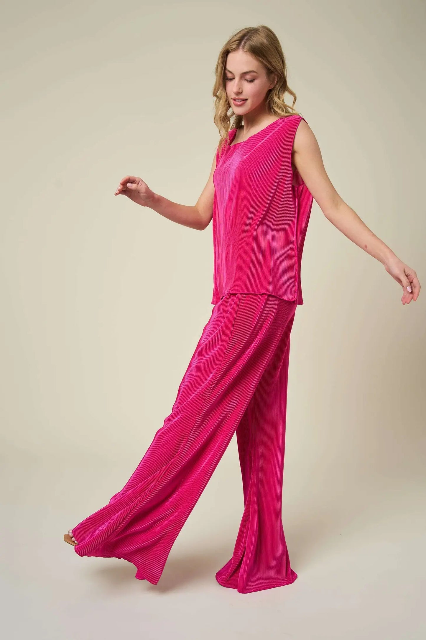 Fuchsia Pleated Pant