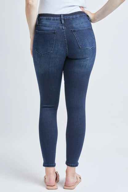 Curvy Ultra High Rise Skinny Jeans